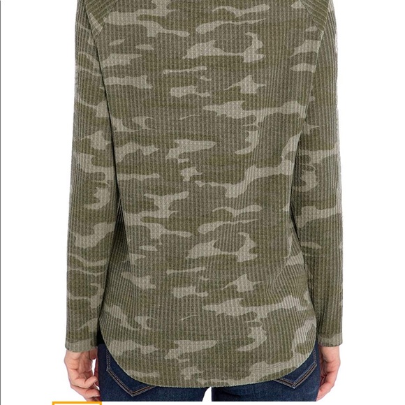 PEACE AND PEARLS WAFFLE KNIT TUNIC GREAT FOR FALL - Picture 2 of 4